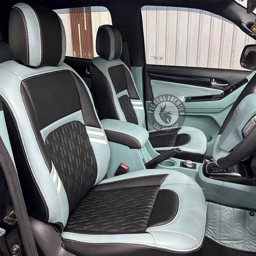 Isuzu Interior Modification in Blue & Black - Pegasus Premium