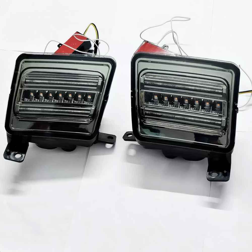 Mahindra Thar 2020 Onward Front Fender LED Strip DRL Light With Matrix Turn Signal (Set of 2Pcs.)